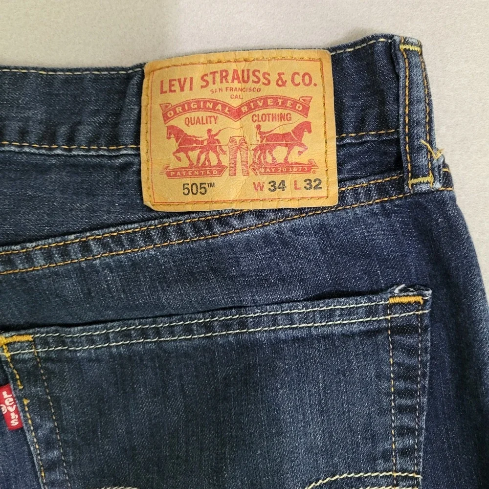 Levi's 505 Men's Denim Blue Jeans Size 34x32 Dark Wash Straight Leg